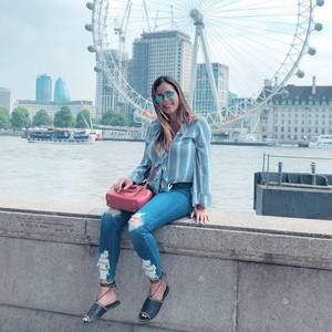 Meet your Posher, Alejandra